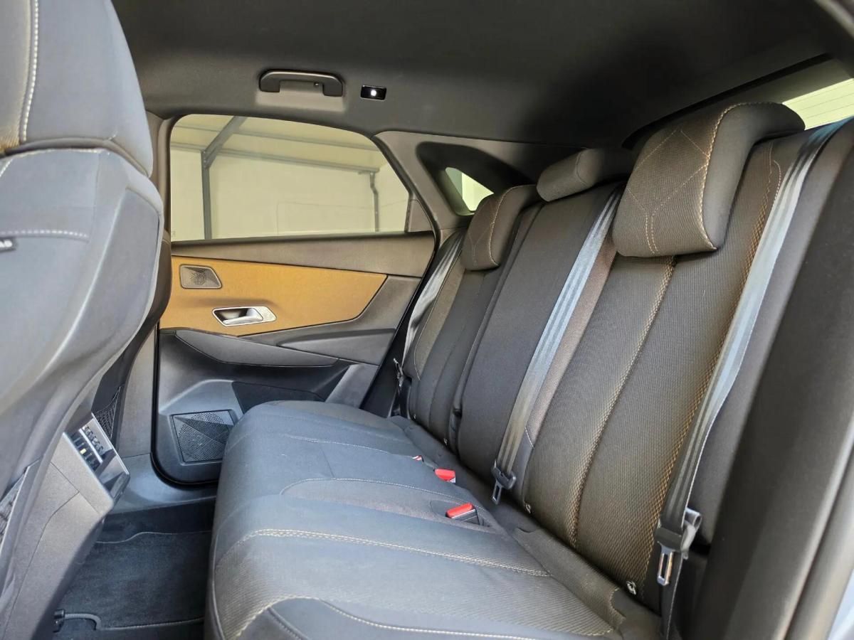 ds-ds-7-crossback-2022-hibrido-a-gasolina-1598cc