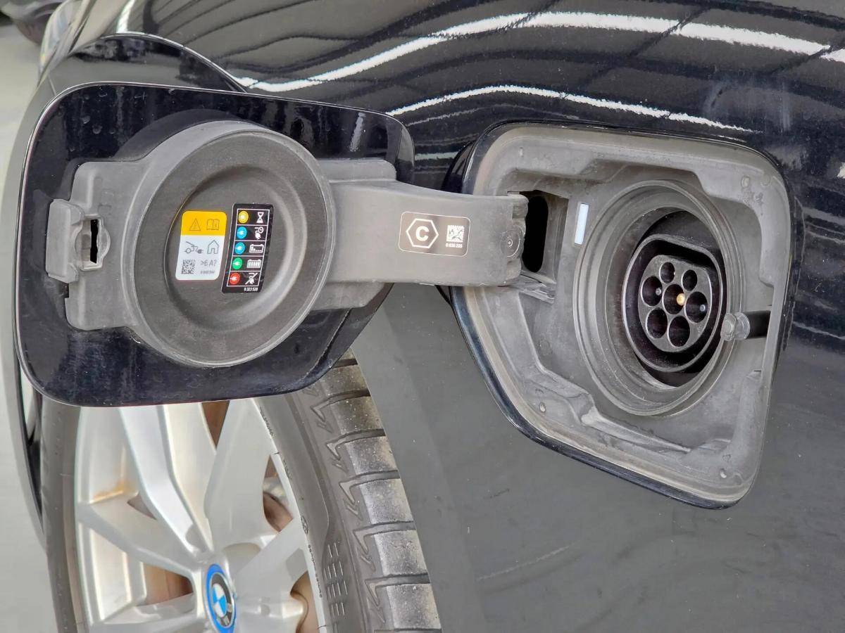 bmw-serie-3-320e-2021-hibrido-a-gasolina-1998cc