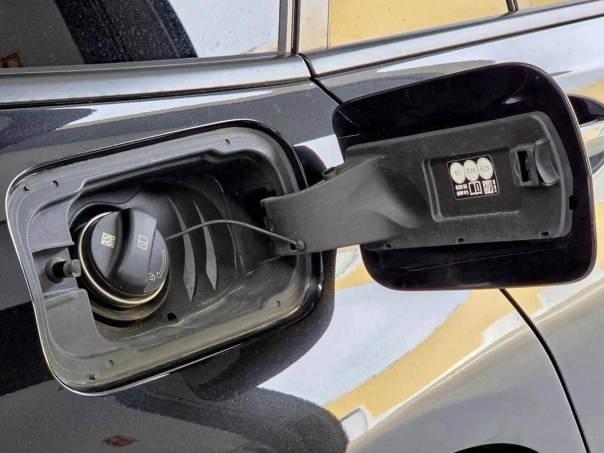 bmw-serie-3-320e-2021-hibrido-a-gasolina-1998cc