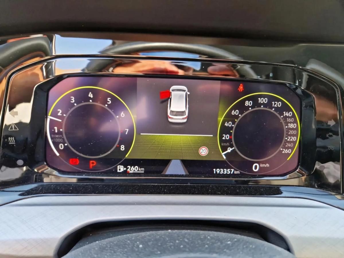 volkswagen-golf-variant-2023-gasolina-999cc