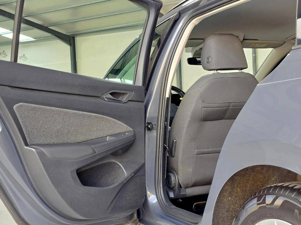 volkswagen-golf-variant-2023-gasolina-999cc