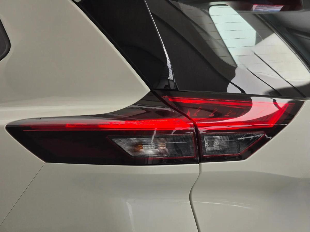 nissan-x-trail-2023-hibrido-a-gasolina-1497cc