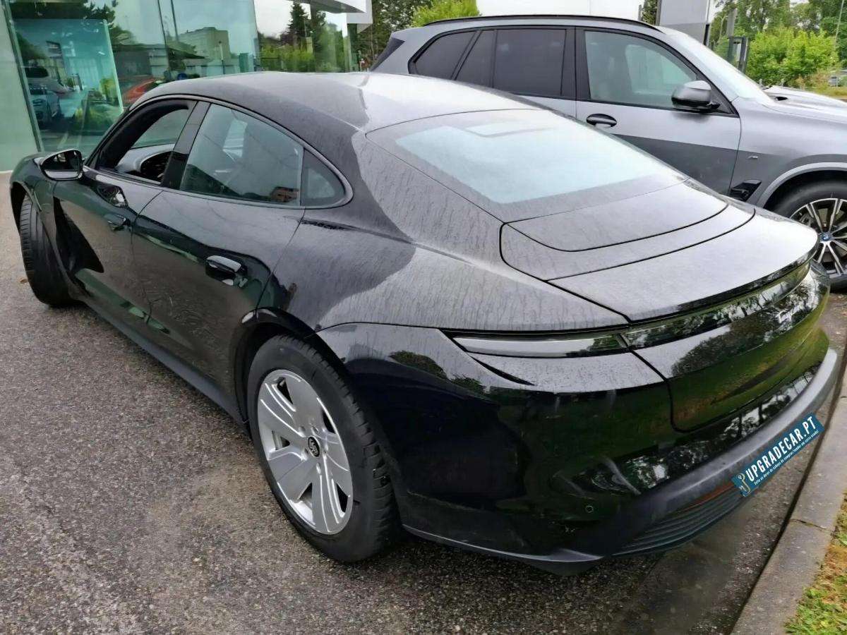 porsche-taycan-2022-eletrico-0cc