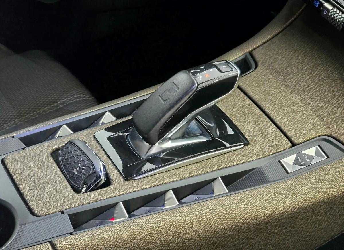 ds-ds-7-crossback-2020-hibrido-a-gasolina-1598cc