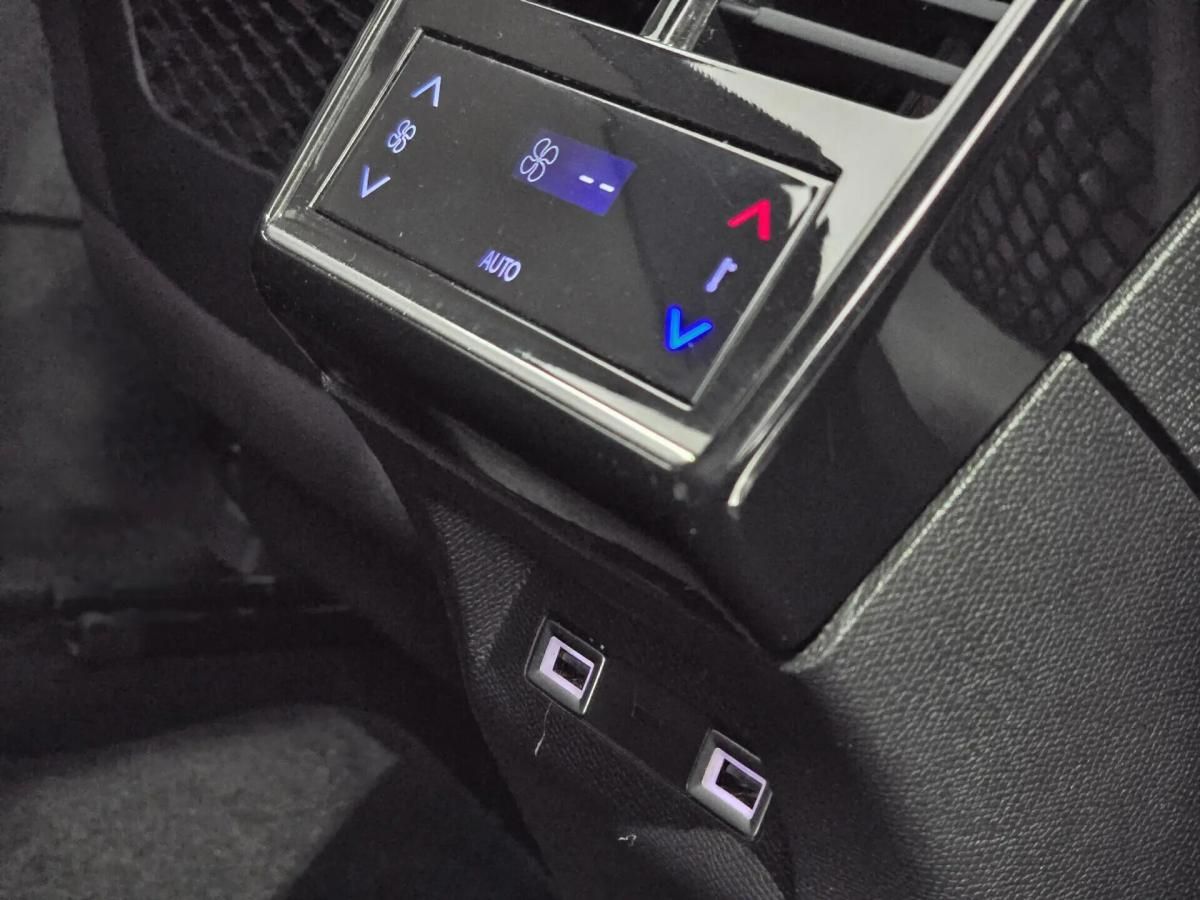 ds-ds-7-crossback-2020-hibrido-a-gasolina-1598cc