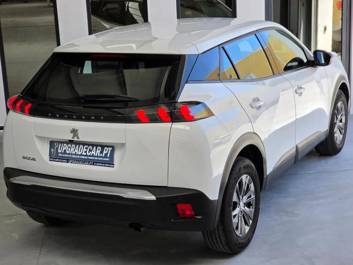 peugeot-2008-2022-gasolina-1199cc