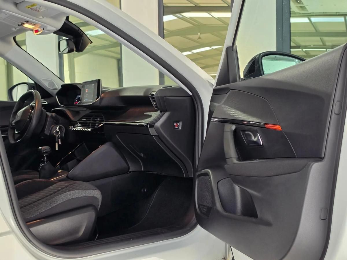 peugeot-2008-2022-gasolina-1199cc