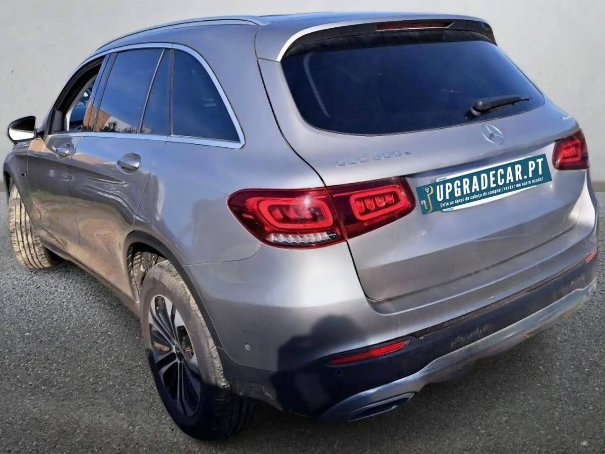mercedes-benz-glc-300-e-4matic-2020-hibrido-a-gasolina-1991cc
