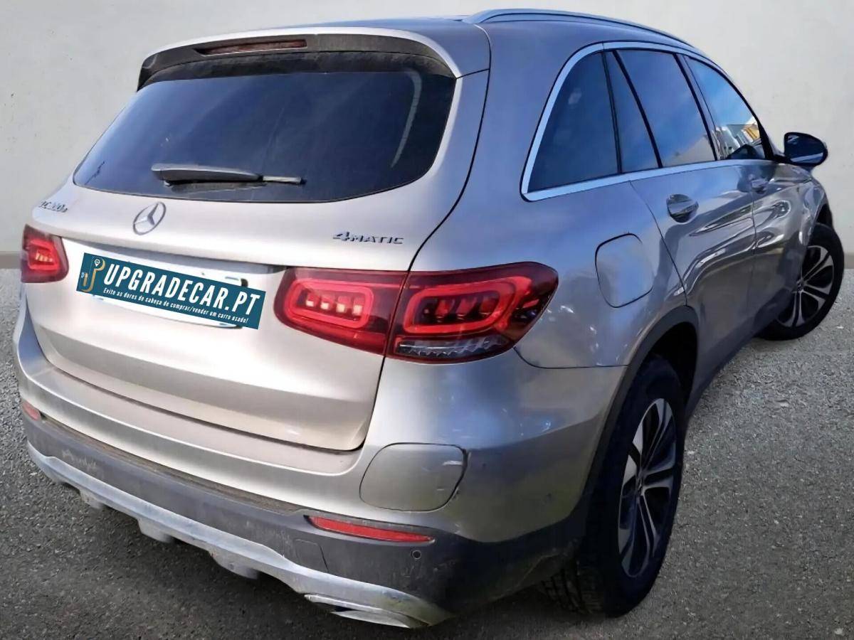 mercedes-benz-glc-300-e-4matic-2020-hibrido-a-gasolina-1991cc