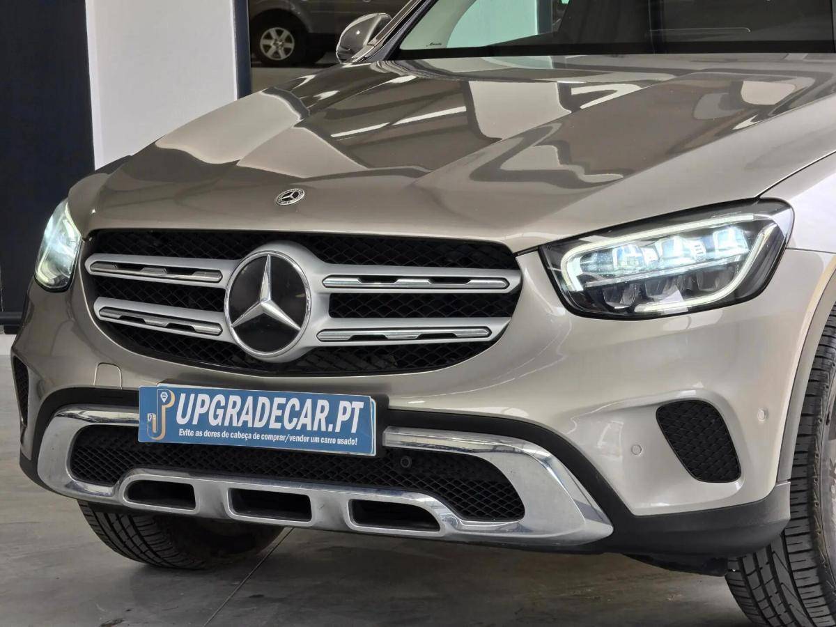 mercedes-benz-glc-300-e-4matic-2020-hibrido-a-gasolina-1991cc