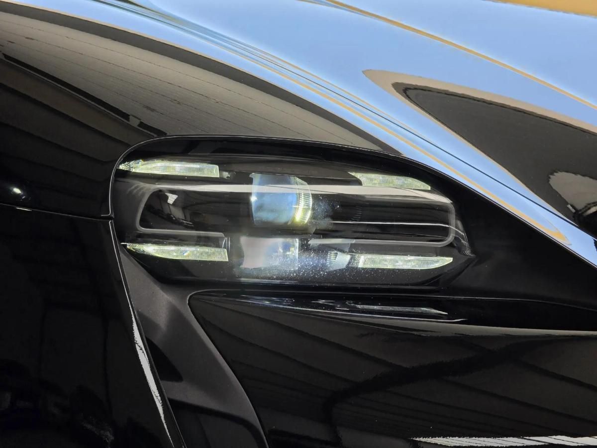 porsche-taycan-2022-eletrico-0cc