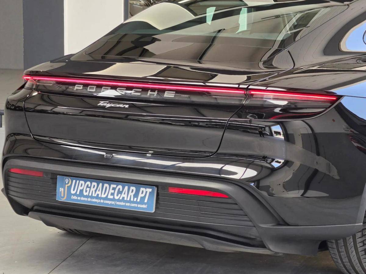 porsche-taycan-2022-eletrico-0cc