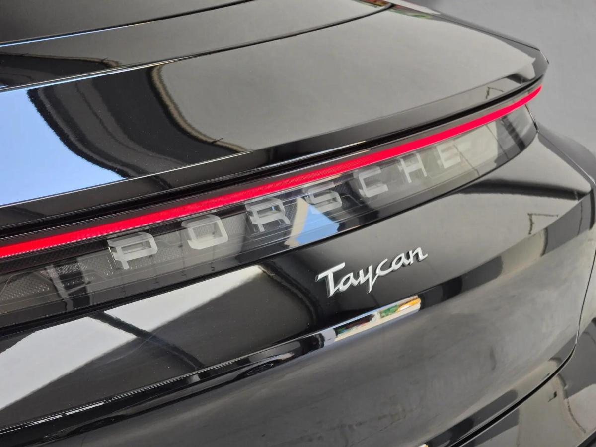 porsche-taycan-2022-eletrico-0cc