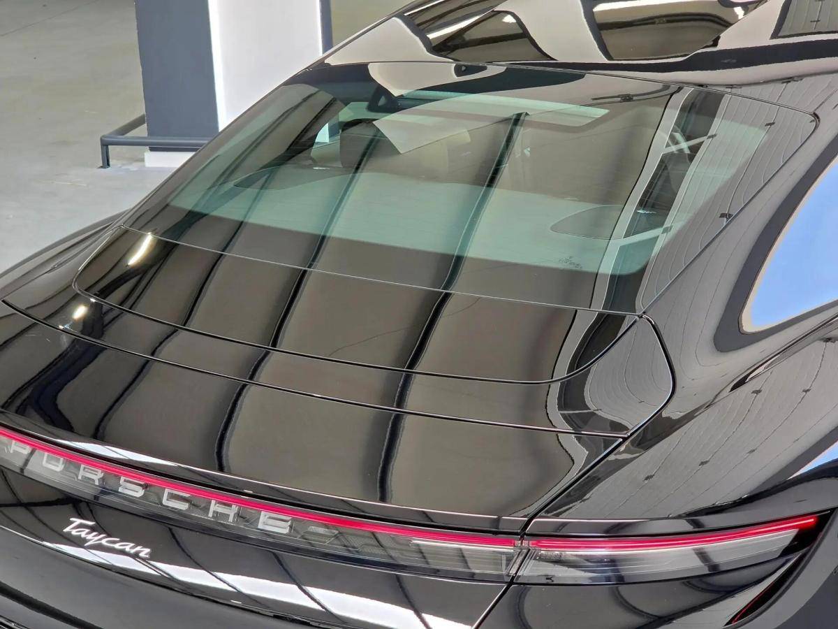 porsche-taycan-2022-eletrico-0cc