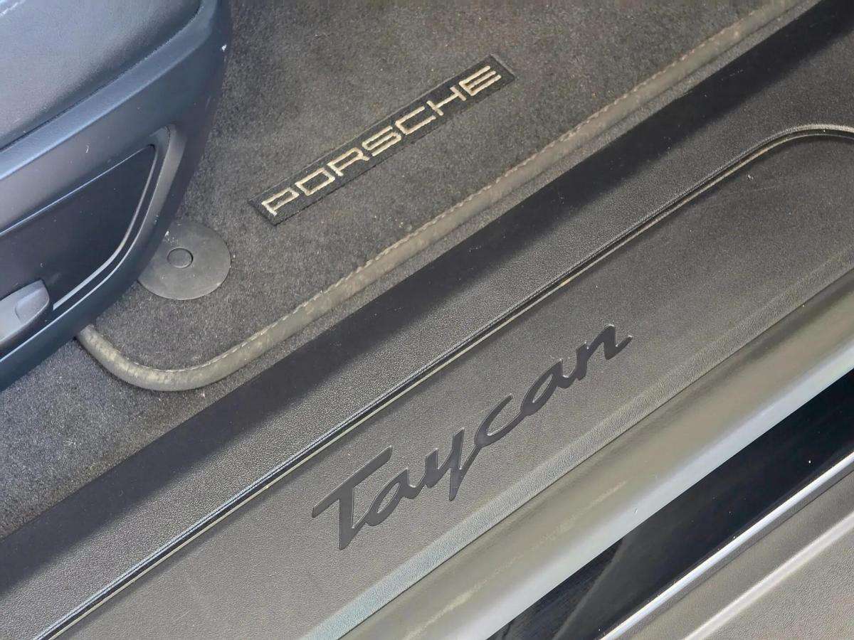 porsche-taycan-2022-eletrico-0cc