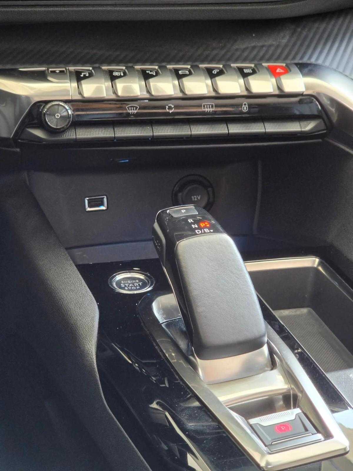 peugeot-3008-2021-hibrido-a-gasolina-1598cc
