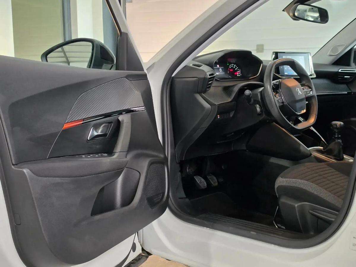 peugeot-2008-2021-diesel-1499cc