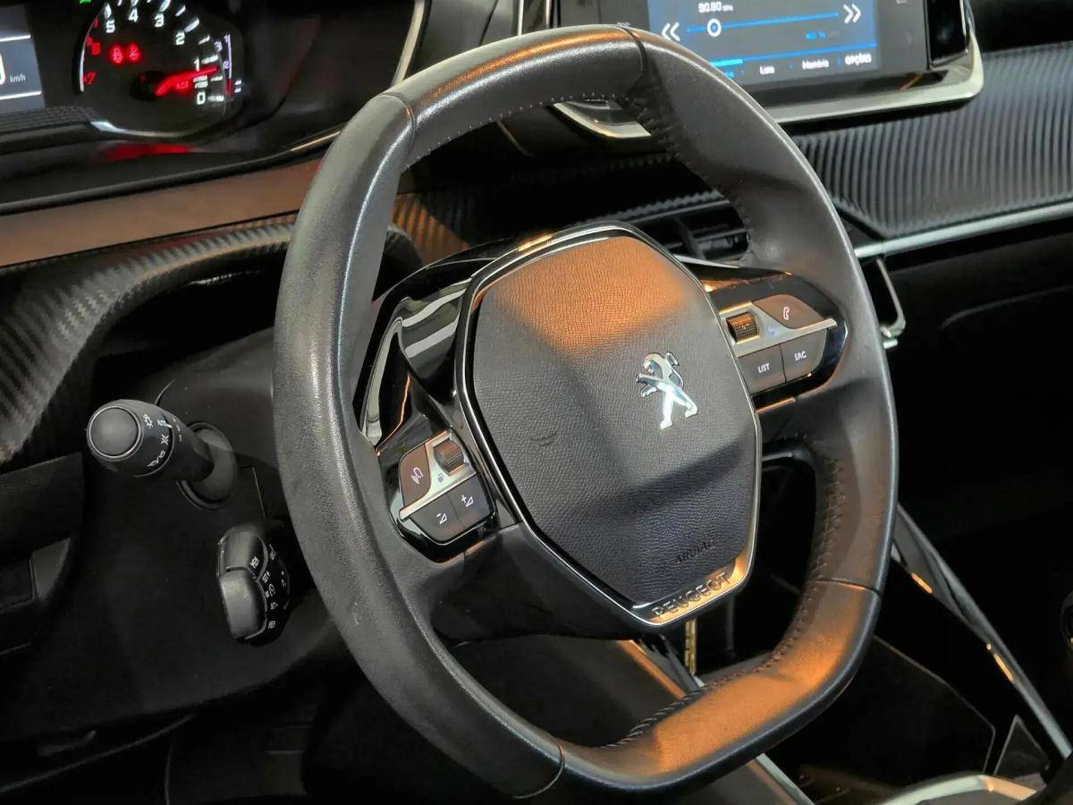 peugeot-2008-2021-diesel-1499cc
