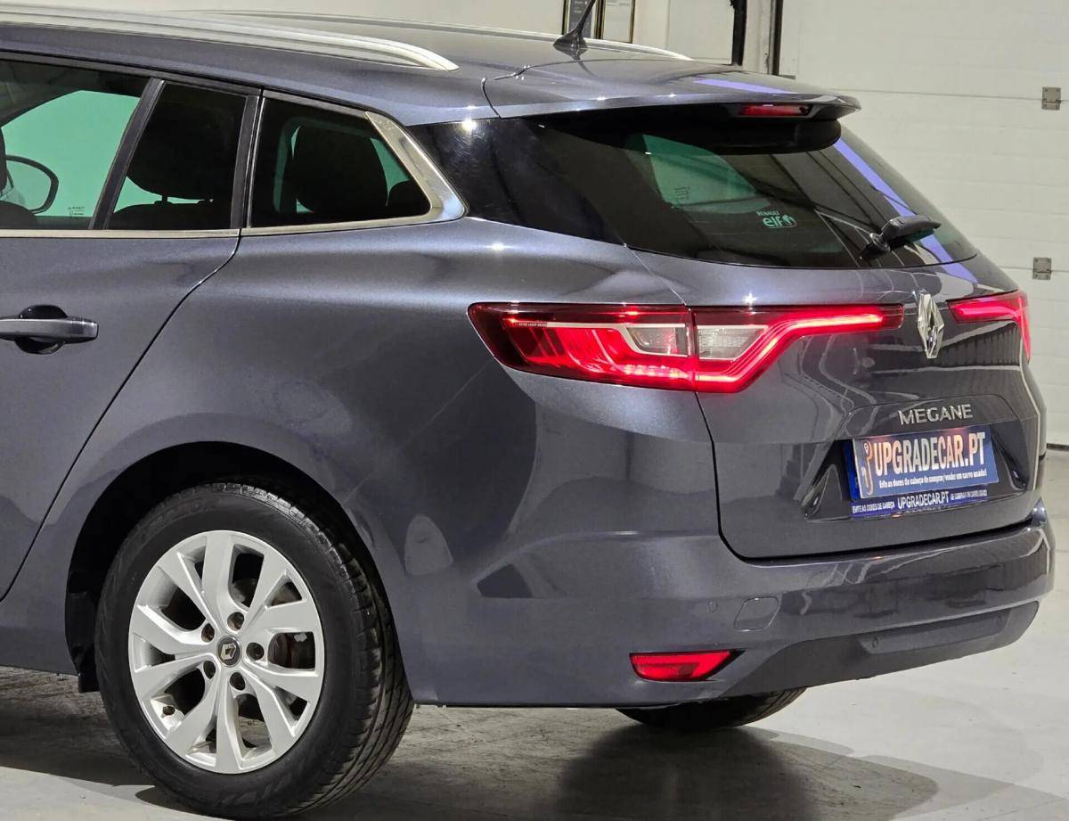 renault-megane-sport-tourer-2019-gasolina-1332cc