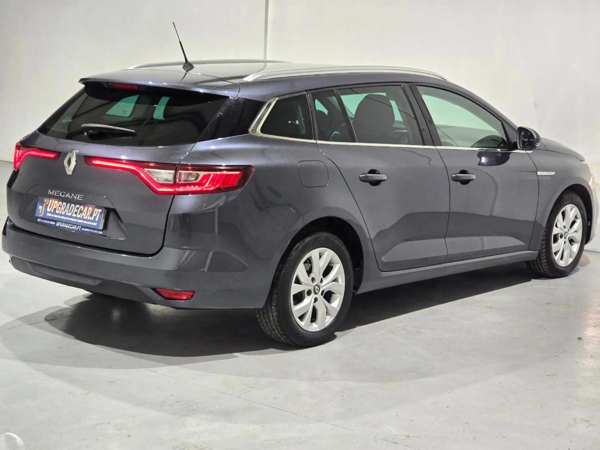 renault-megane-sport-tourer-2019-gasolina-1332cc