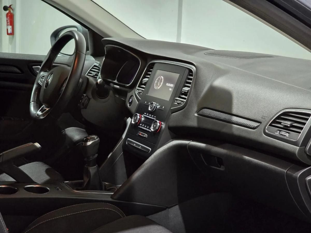 renault-megane-sport-tourer-2019-gasolina-1332cc