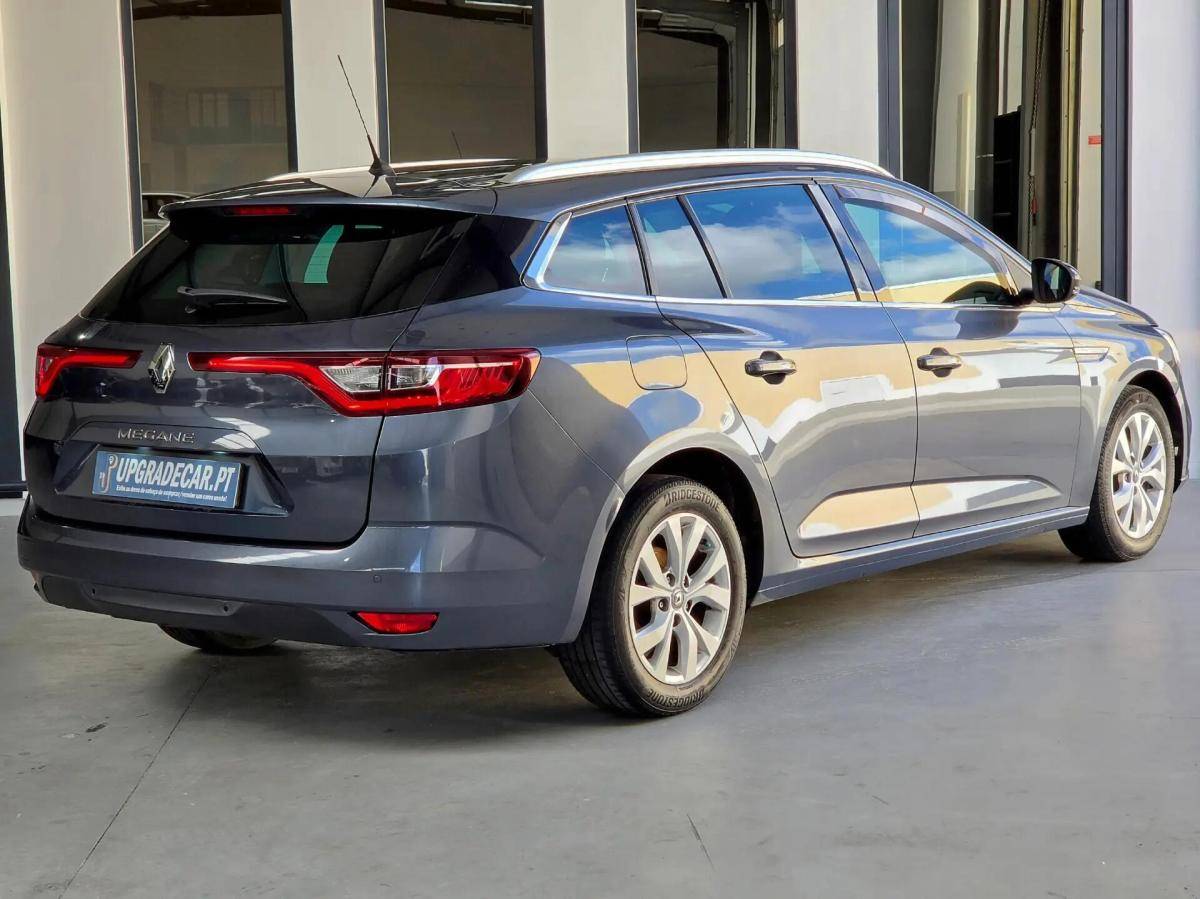 renault-megane-sport-tourer-2019-gasolina-1332cc