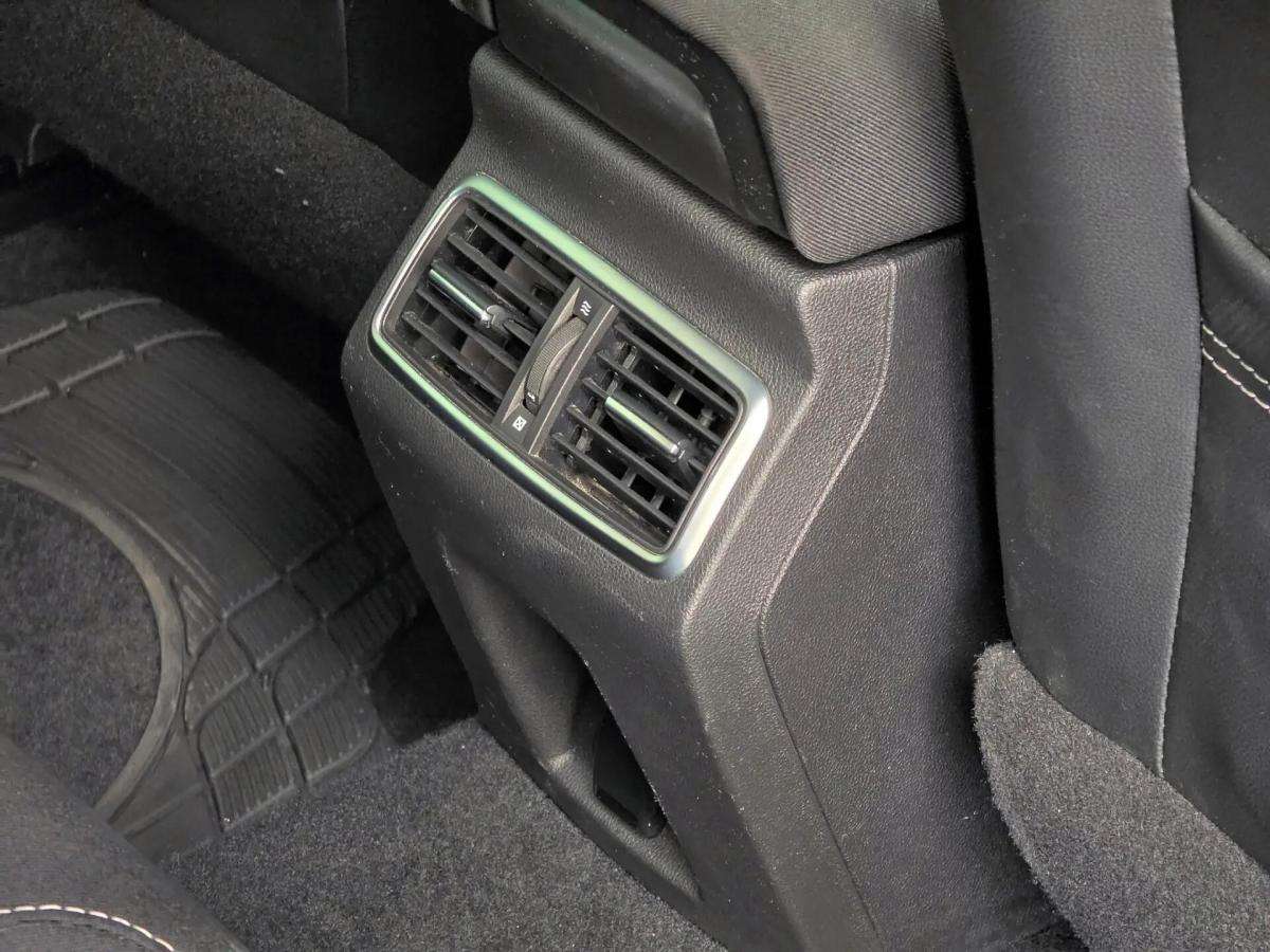 renault-megane-sport-tourer-2019-gasolina-1332cc