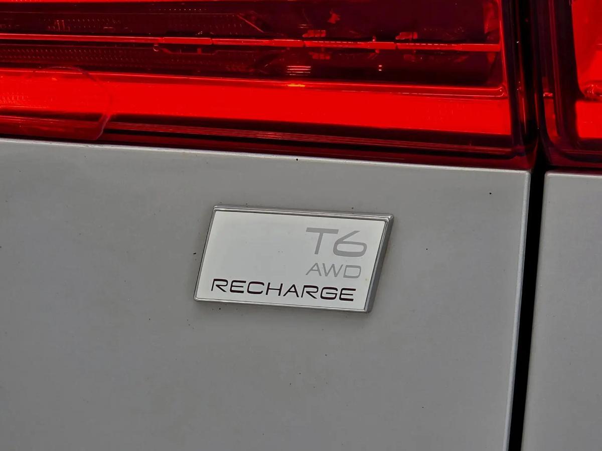 volvo-xc60-2022-hibrido-a-gasolina-1969cc