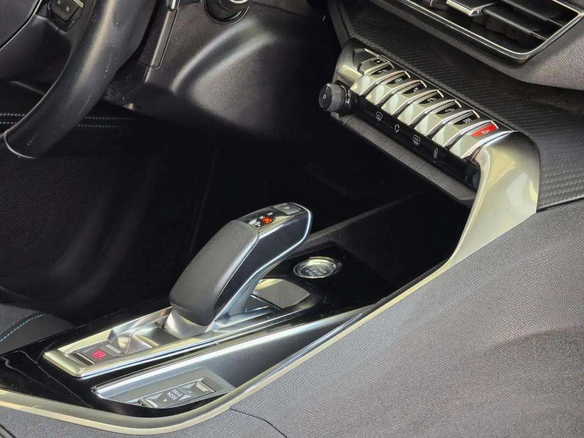 peugeot-3008-2021-hibrido-a-gasolina-1598cc