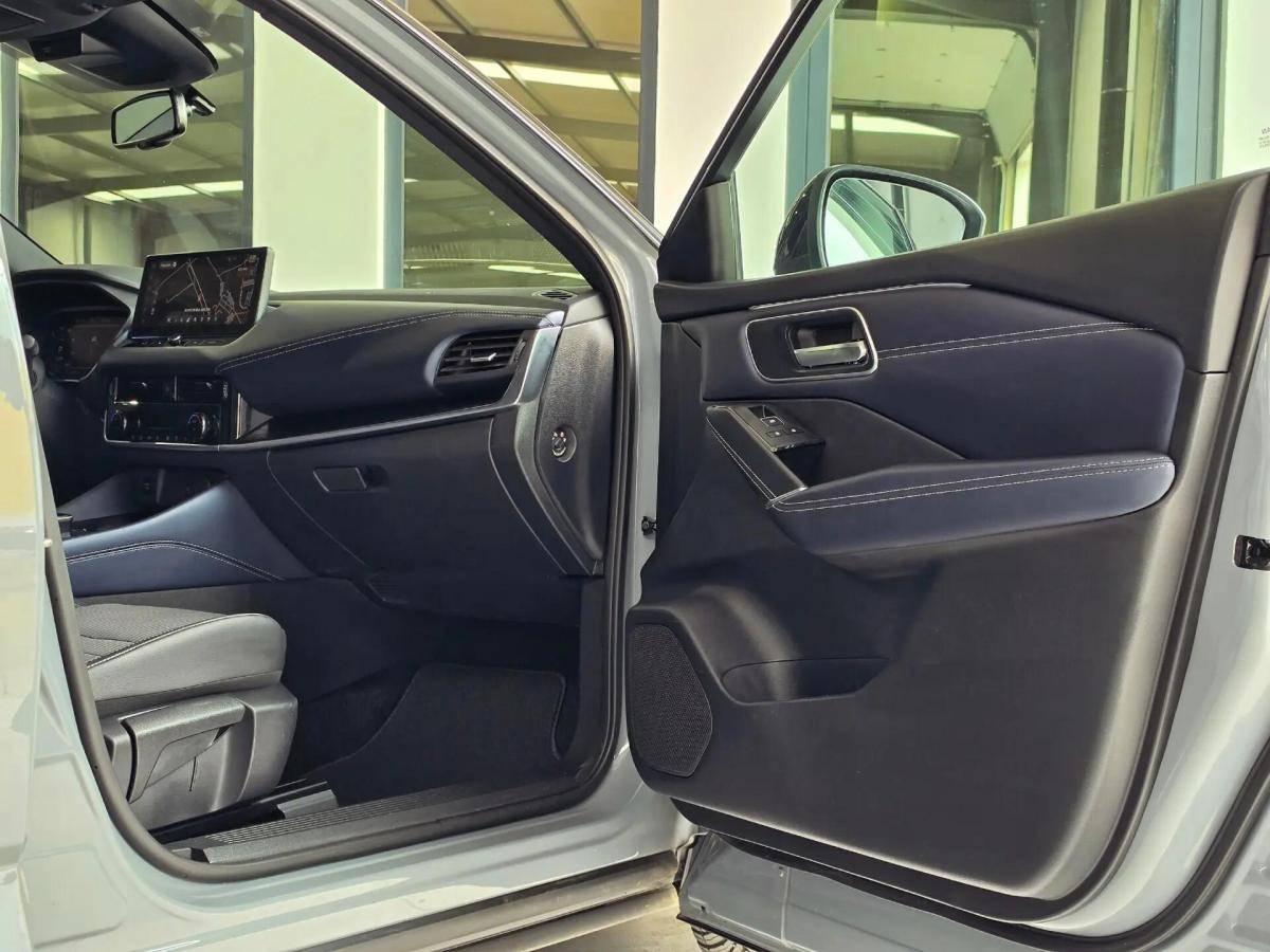 nissan-qashqai-2023-hibrido-a-gasolina-1497cc