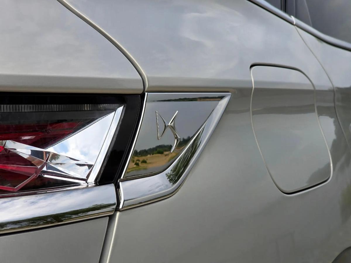 ds-ds-7-crossback-2021-hibrido-a-gasolina-1598cc