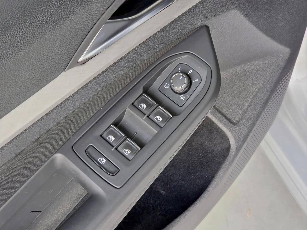 volkswagen-golf-variant-2022-gasolina-999cc