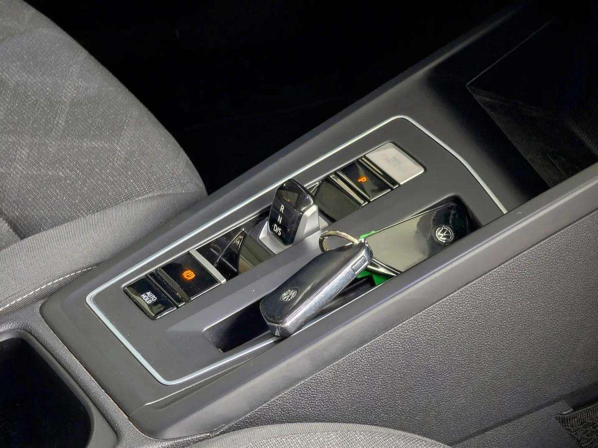 volkswagen-golf-variant-2022-gasolina-999cc