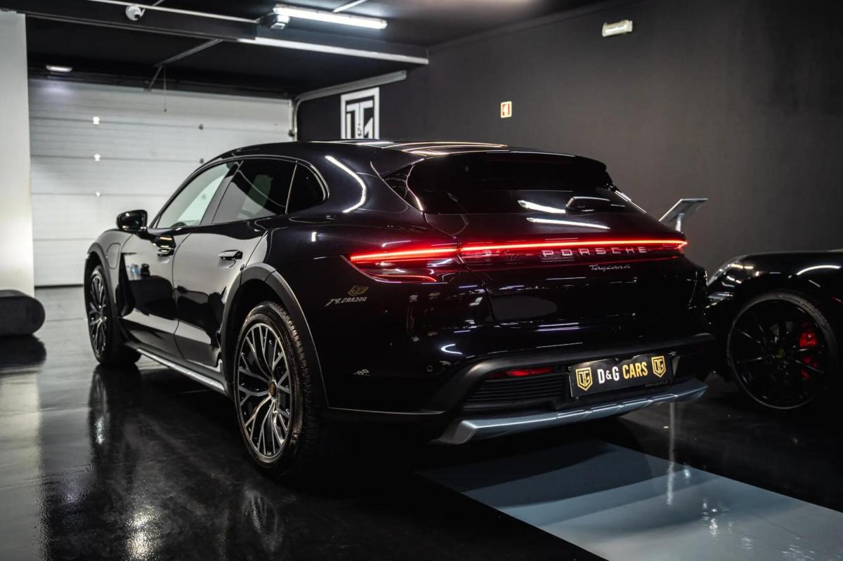 porsche-taycan-2022-eletrico-0cc