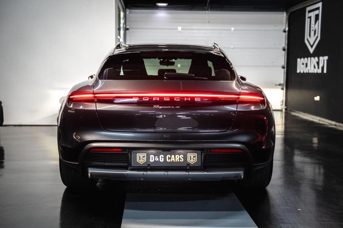 porsche-taycan-2024-eletrico-0cc