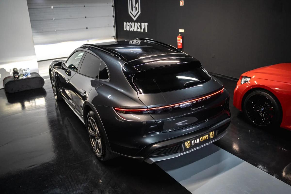 porsche-taycan-2024-eletrico-0cc