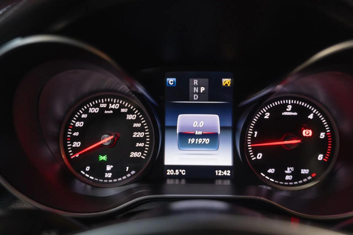 mercedes-benz-classe-c-2015-diesel-2143cc