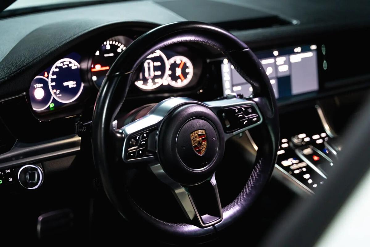 porsche-panamera-2017-diesel-3956cc