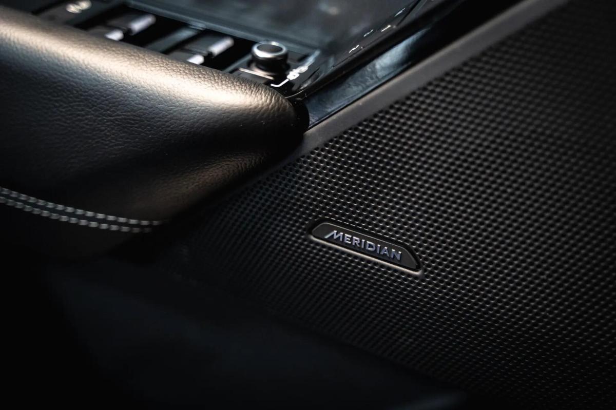 land-rover-range-rover-velar-2018-diesel-1999cc