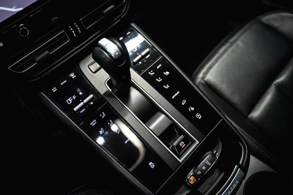 porsche-macan-2022-gasolina-1984cc