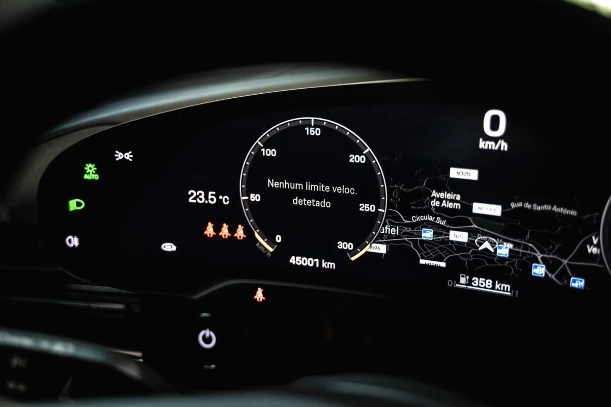 porsche-taycan-2022-eletrico-0cc