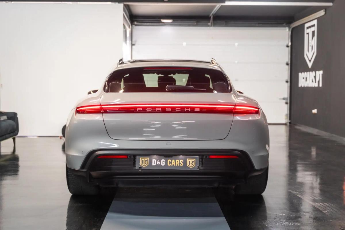 porsche-taycan-2022-eletrico-0cc