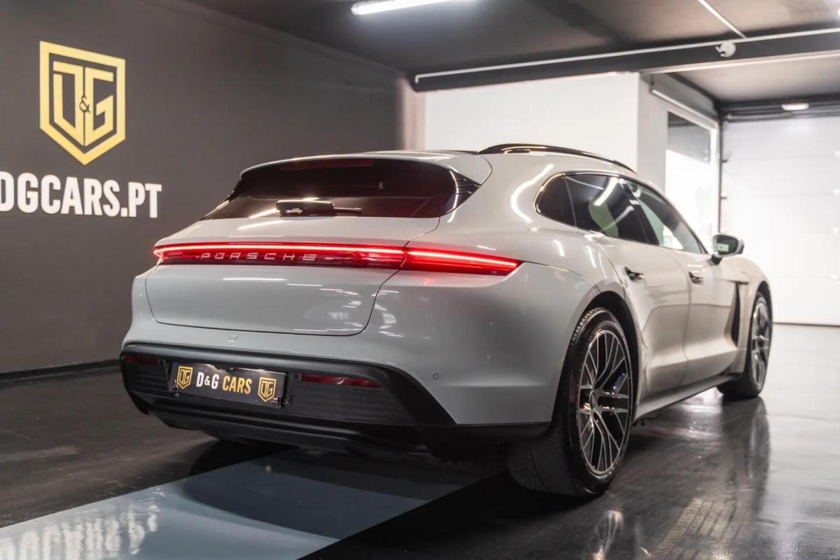 porsche-taycan-2022-eletrico-0cc