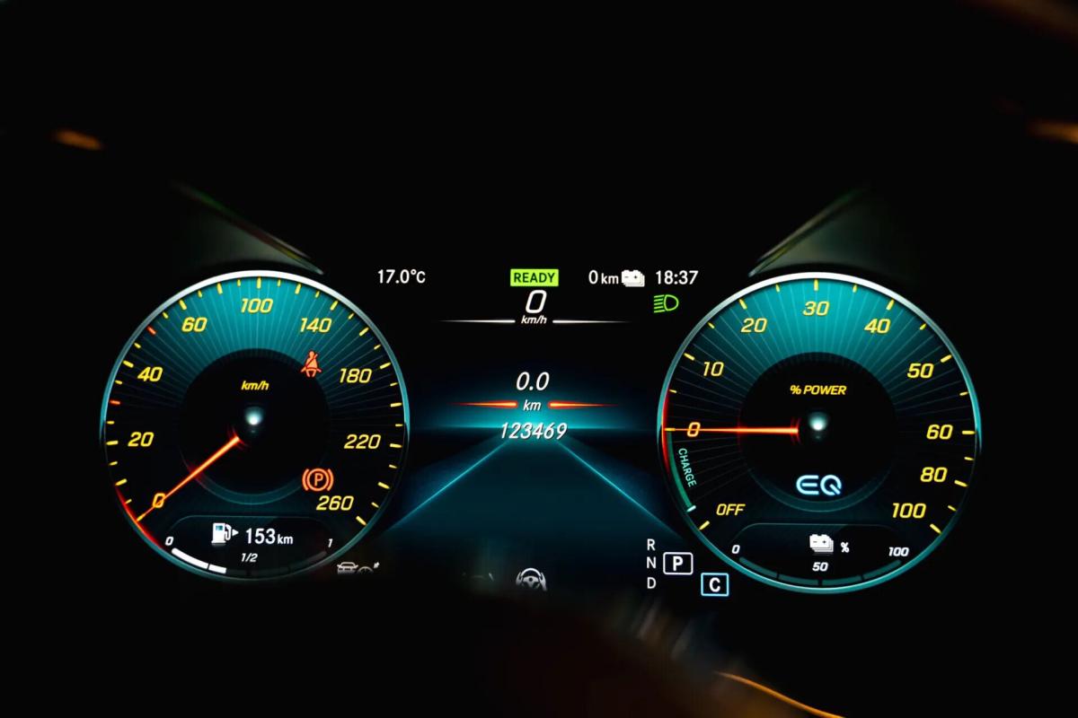 mercedes-benz-glc-300-e4matic-2-0-2020-hibrido-a-gasolina-1991cc