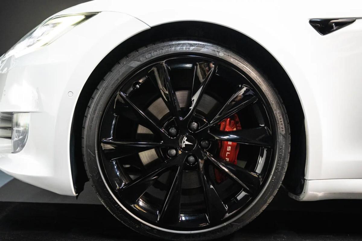 tesla-model-s-2018-eletrico-0cc