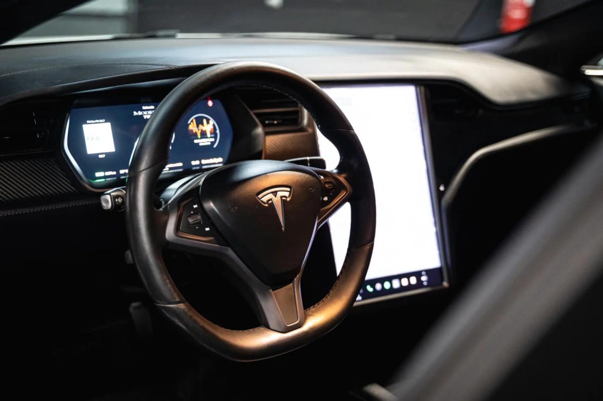 tesla-model-s-2018-eletrico-0cc