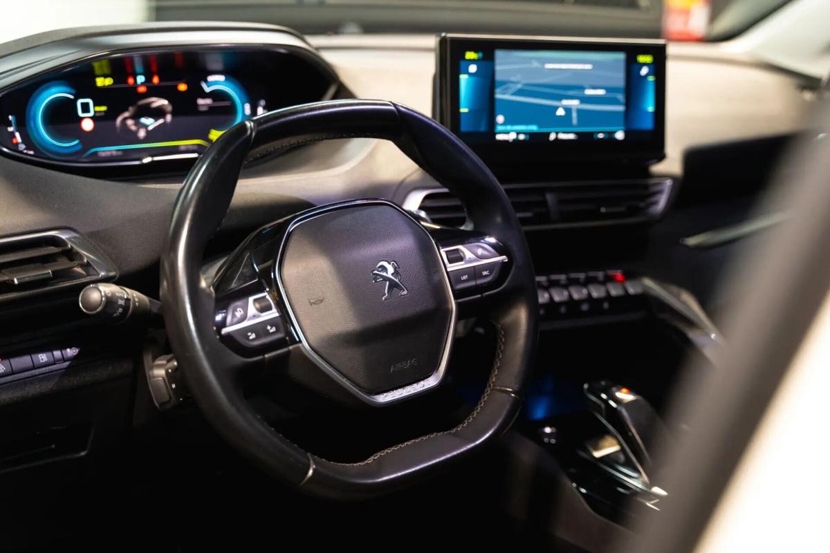 peugeot-3008-2021-hibrido-a-gasolina-1598cc