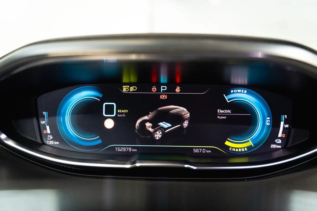 peugeot-3008-2021-hibrido-a-gasolina-1598cc