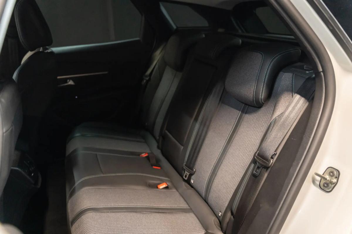 peugeot-3008-2021-hibrido-a-gasolina-1598cc