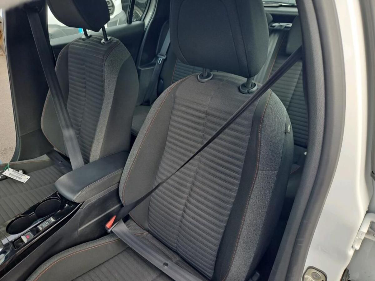 peugeot-e-208-2022-eletrico-0cc